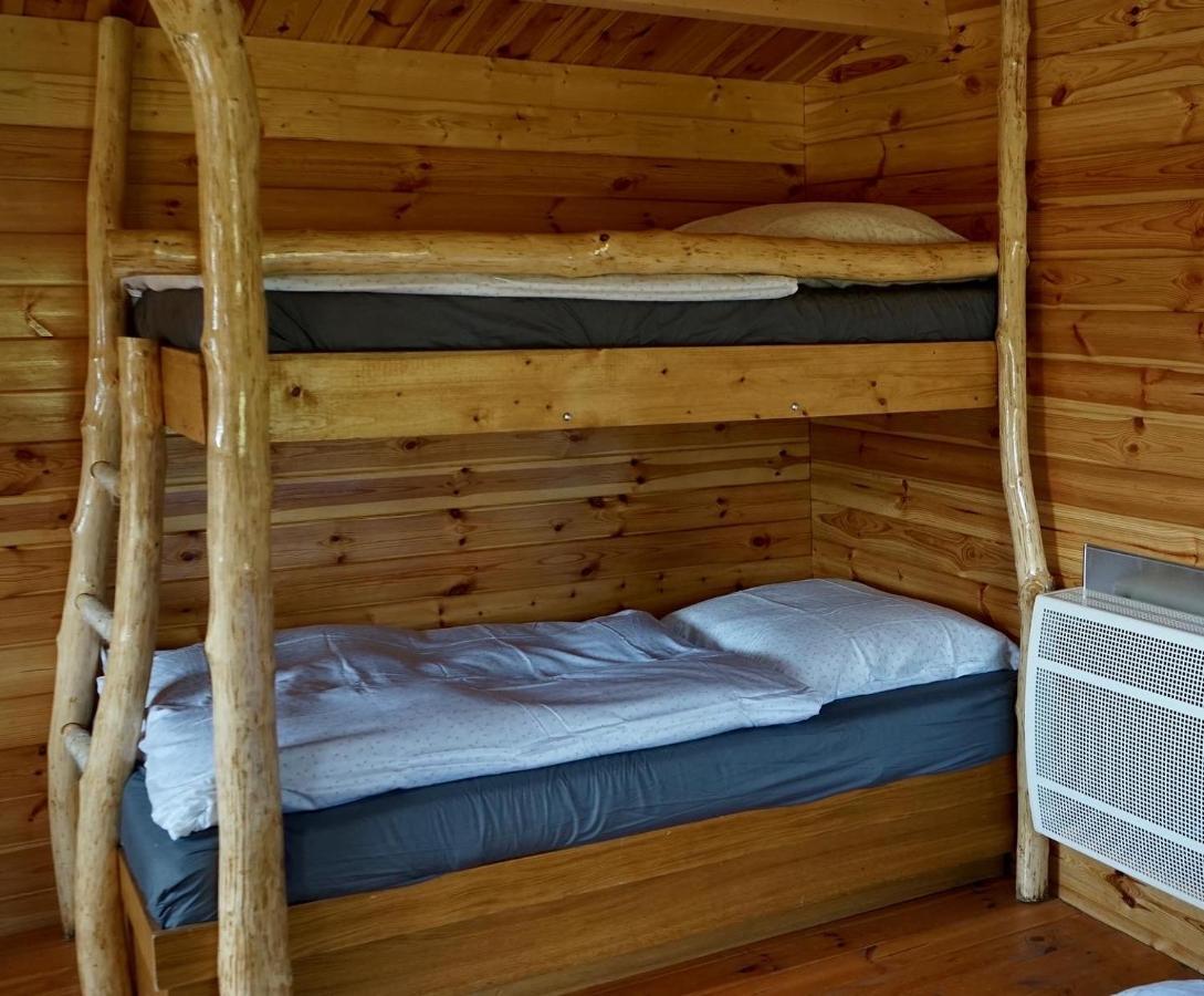 فيلا Cozy Wood Hut On The Farm Trebivlice المظهر الخارجي الصورة
