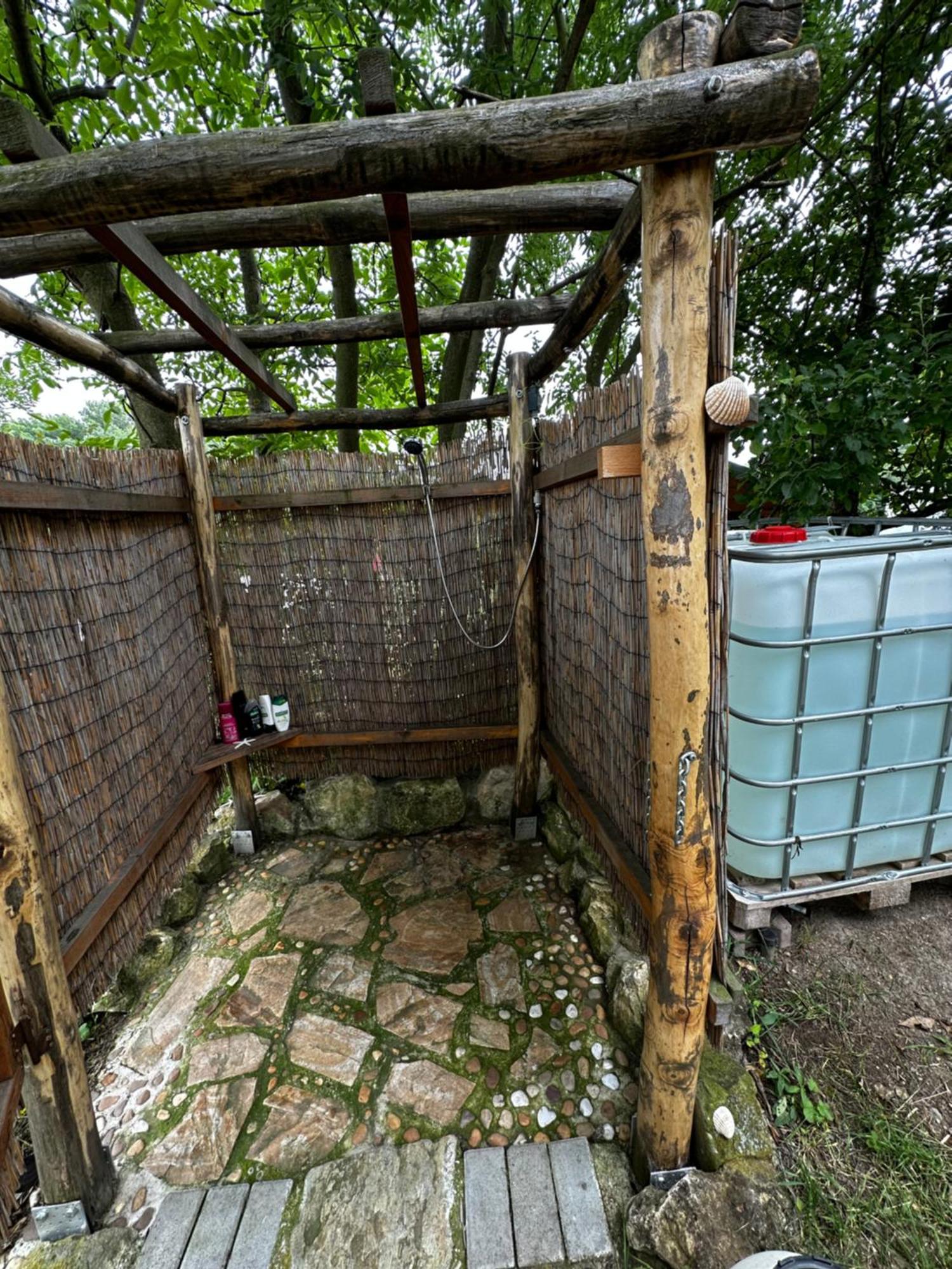 فيلا Cozy Wood Hut On The Farm Trebivlice المظهر الخارجي الصورة