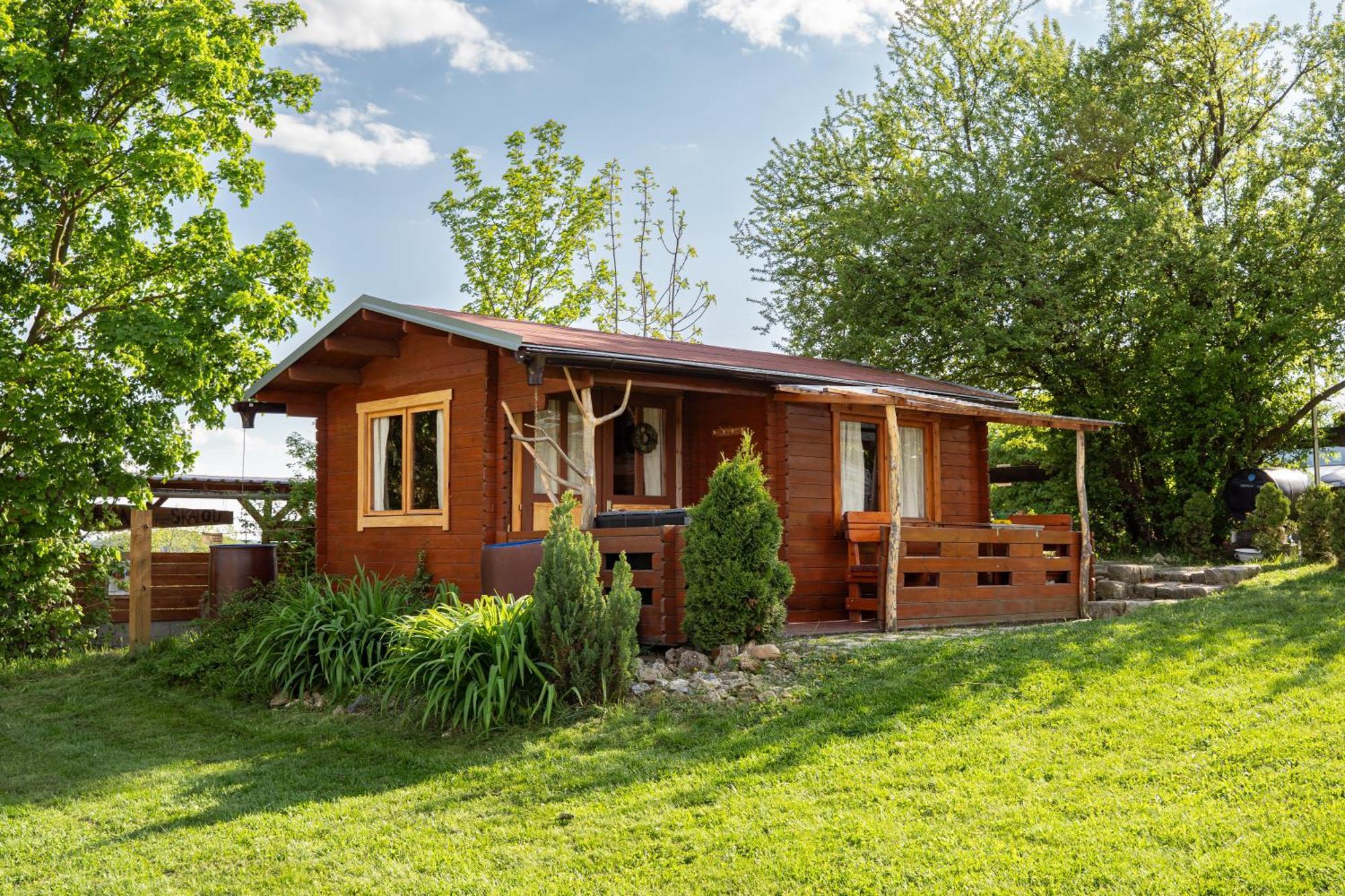 فيلا Cozy Wood Hut On The Farm Trebivlice المظهر الخارجي الصورة